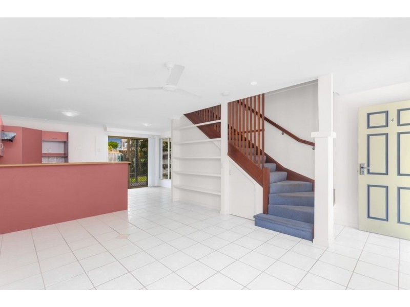 4/64 Wallace Street, Chermside QLD 4032