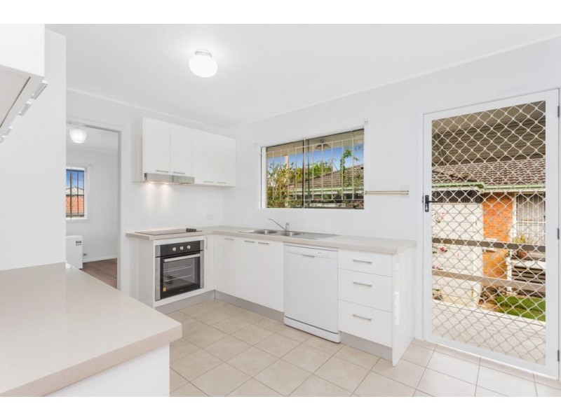 2 Galena Street, Chermside QLD 4032