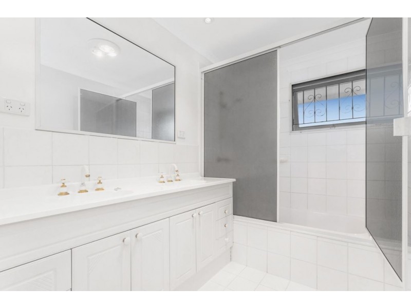 2 Galena Street, Chermside QLD 4032