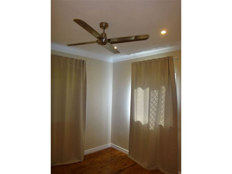 2 Rainey Street, Chermside QLD 4032