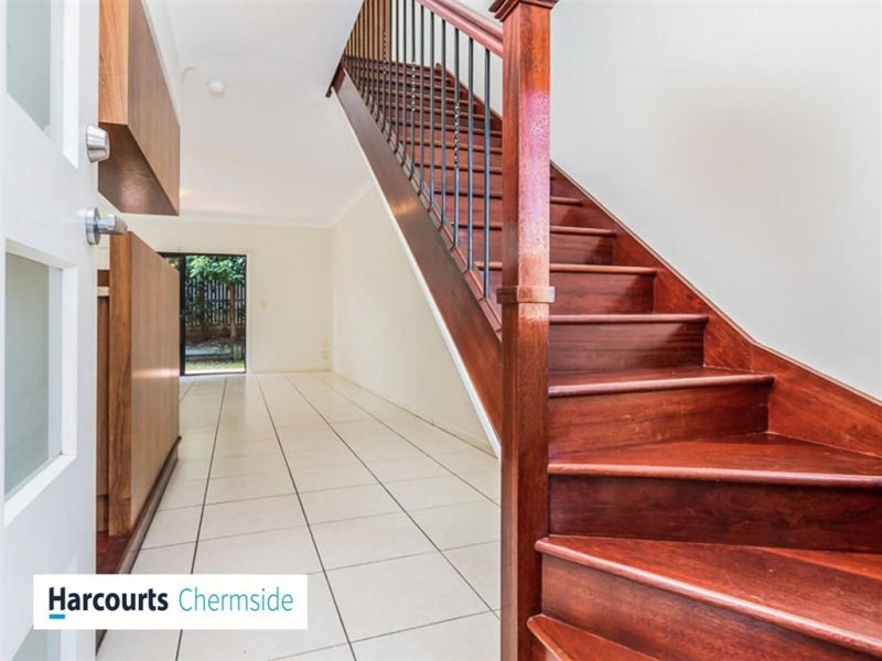 2/19 Western Ave, Chermside QLD 4032