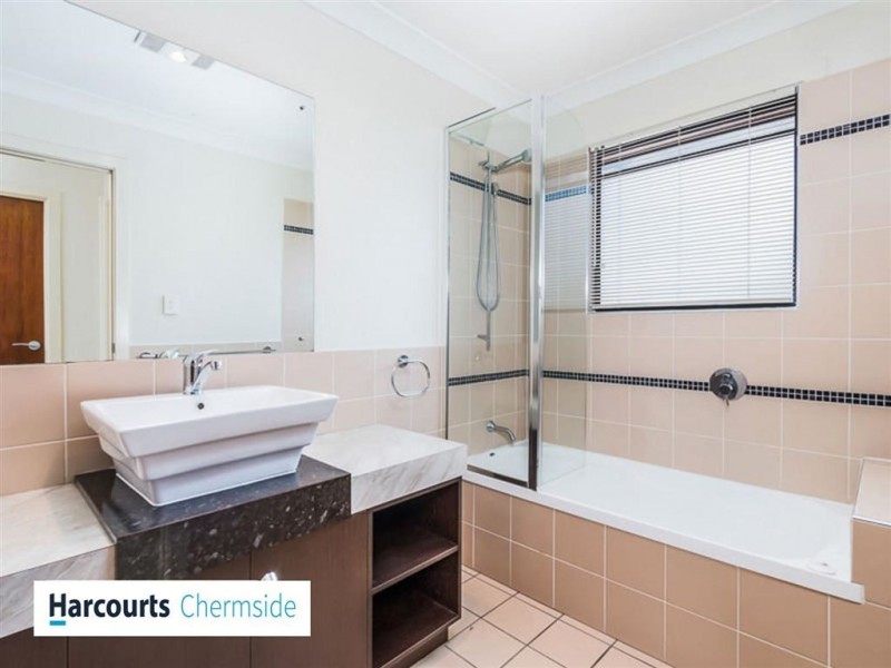 2/19 Western Ave, Chermside QLD 4032
