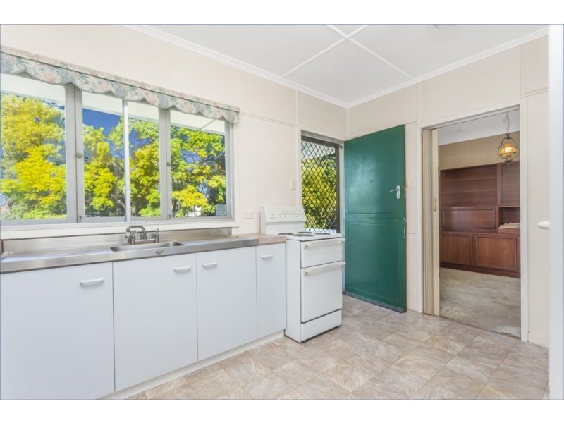 172 Kitchener Road, Kedron QLD 4031