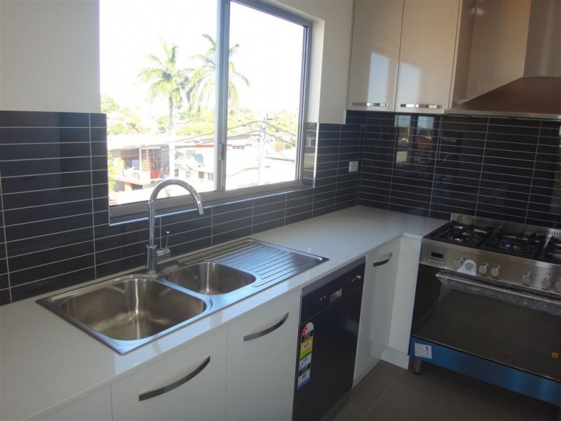 8/24 Wallace Street, Chermside QLD 4032