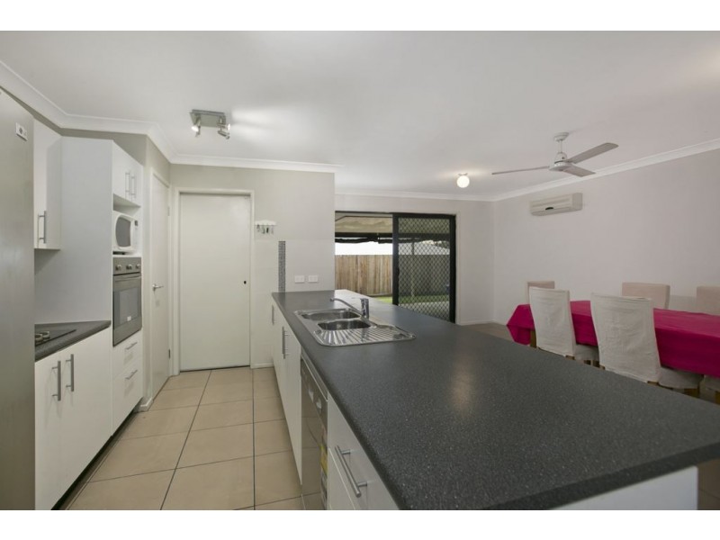 6 Bolte Crescent, Kallangur QLD 4503