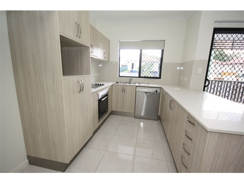 2/5 Binkar Street, Chermside QLD 4032