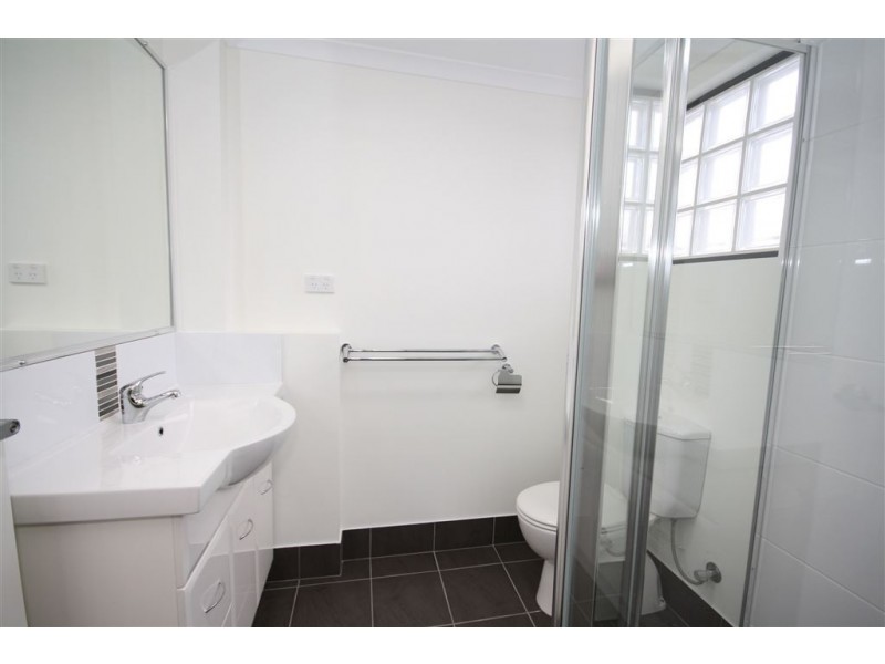 2/5 Binkar Street, Chermside QLD 4032