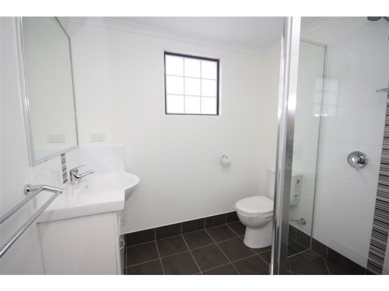 2/5 Binkar Street, Chermside QLD 4032