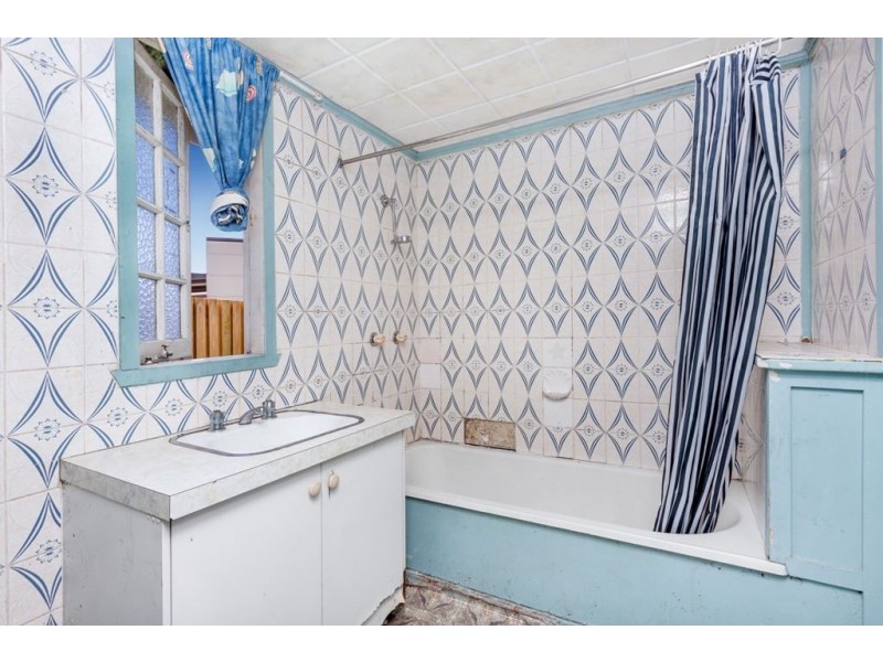 18 Swan Street, Gordon Park QLD 4031