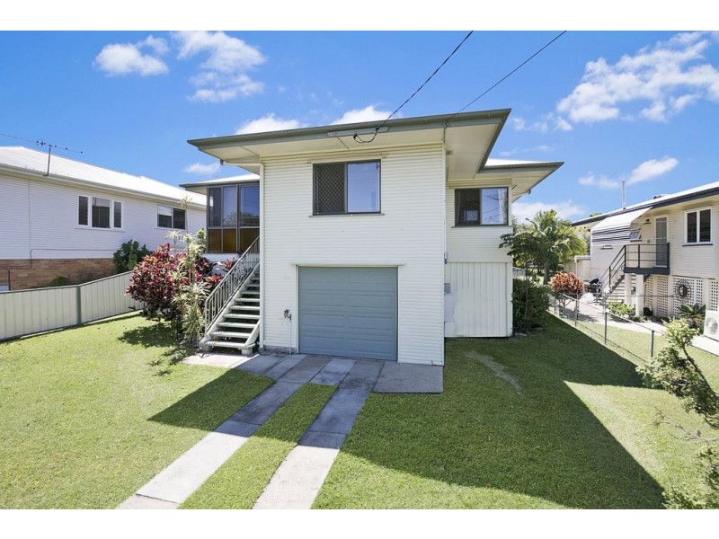 9 Basnett Street, Chermside West QLD 4032