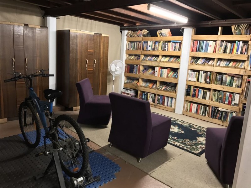 9 Basnett Street, Chermside West QLD 4032