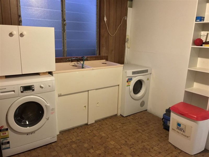 9 Basnett Street, Chermside West QLD 4032