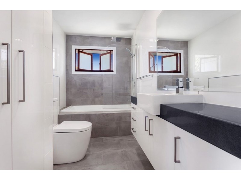 14 Nystrom Street, Chermside QLD 4032