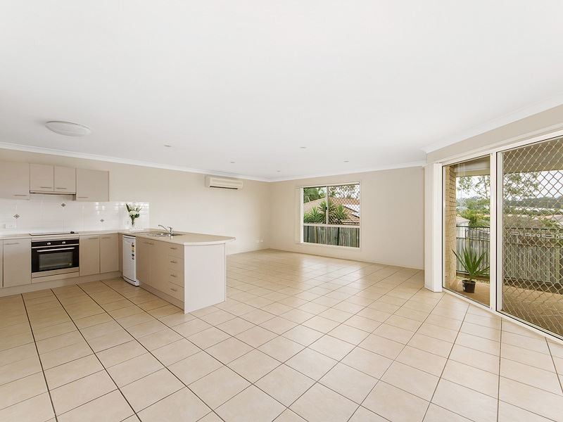 18 Hillary Drive, Warner QLD 4500