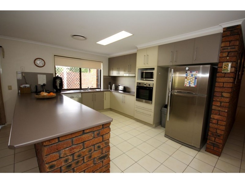 1 Arrowfield Court, Carseldine QLD 4034