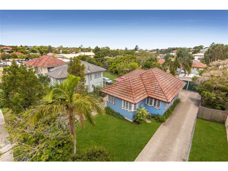 207 Pfingst Road, Wavell Heights QLD 4012