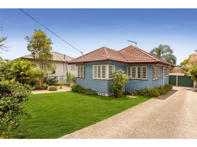 207 Pfingst Road, Wavell Heights QLD 4012