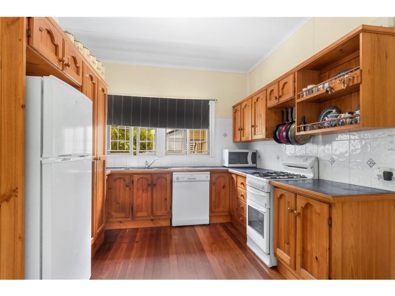 207 Pfingst Road, Wavell Heights QLD 4012