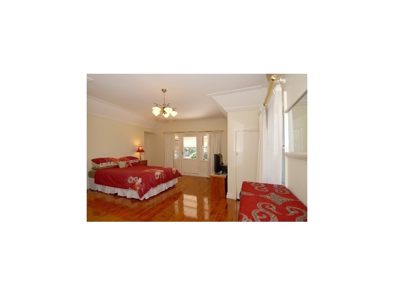 Wavell Heights QLD 4012