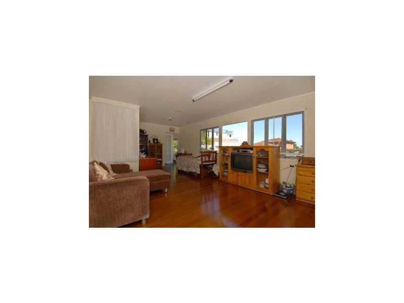 Wavell Heights QLD 4012
