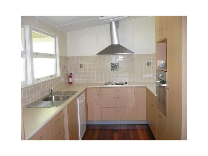 10 Kankool Street, Stafford QLD 4053