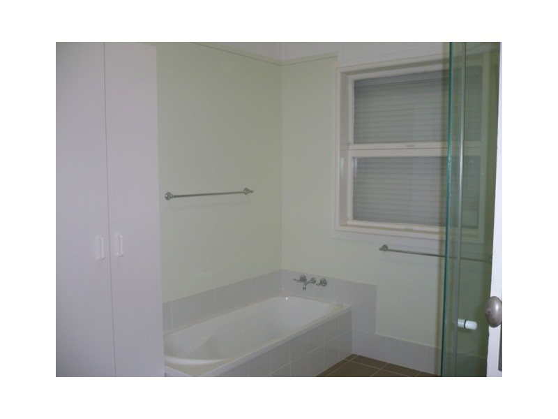 10 Kankool Street, Stafford QLD 4053