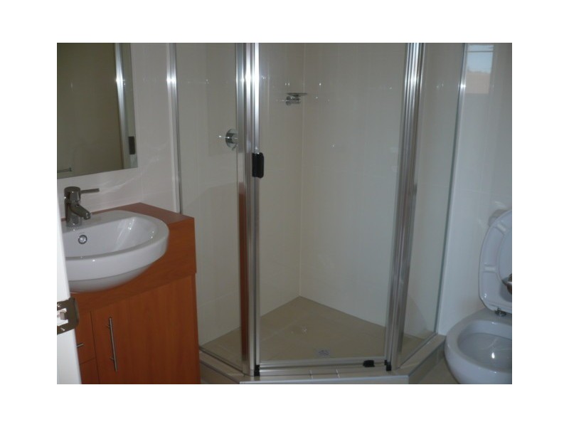 4/16 Seeney Street, Zillmere QLD 4034