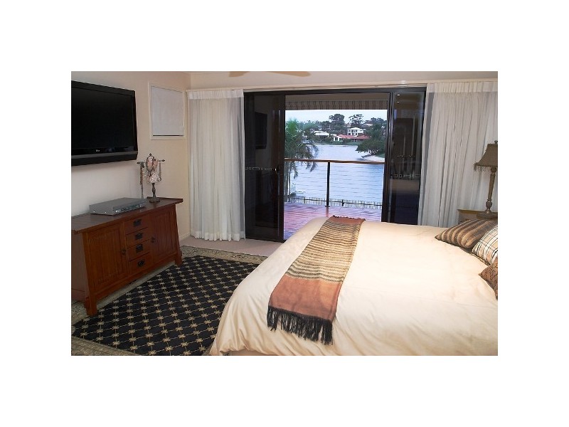 18 Tarwarri Crescent, Mooloolaba QLD 4557