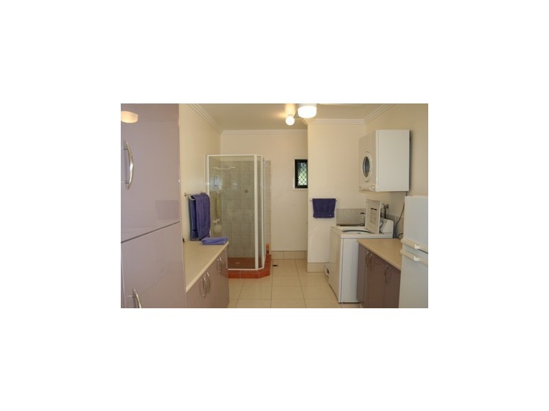 35 Sunbird Chase, Kawana Waters QLD 4575