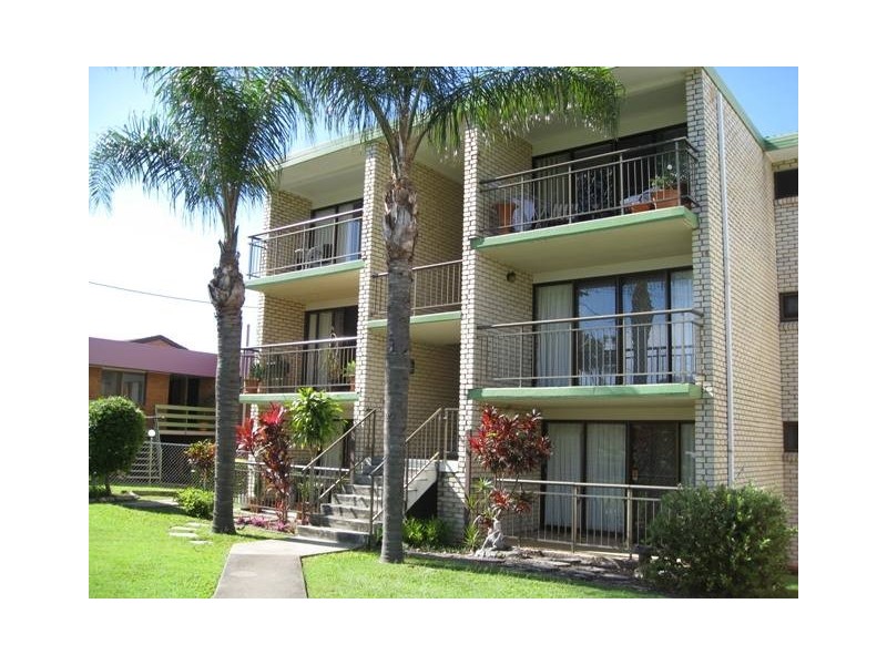 9/11 Barooga Cres, Mooloolaba QLD 4557