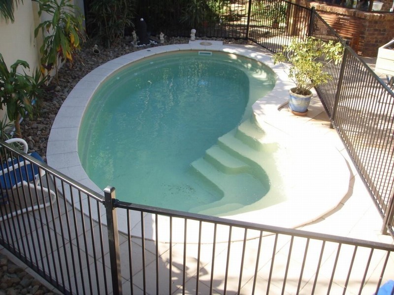 6 Yakola Parade, Alexandra Headland QLD 4572