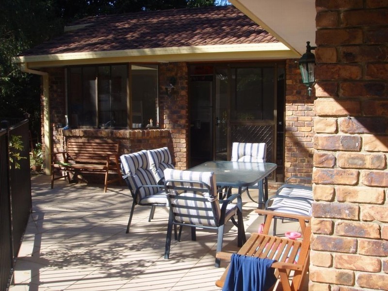 6 Yakola Parade, Alexandra Headland QLD 4572