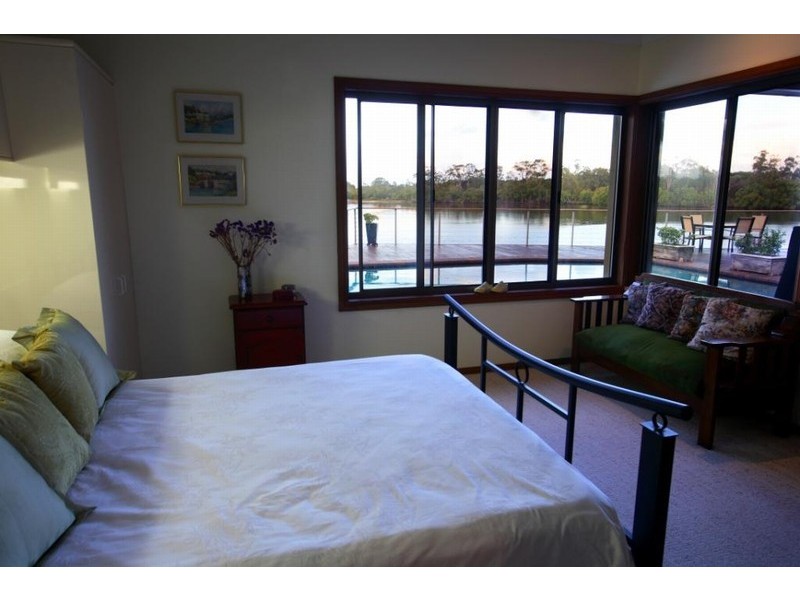 18 Imara Court, Mountain Creek QLD 4557