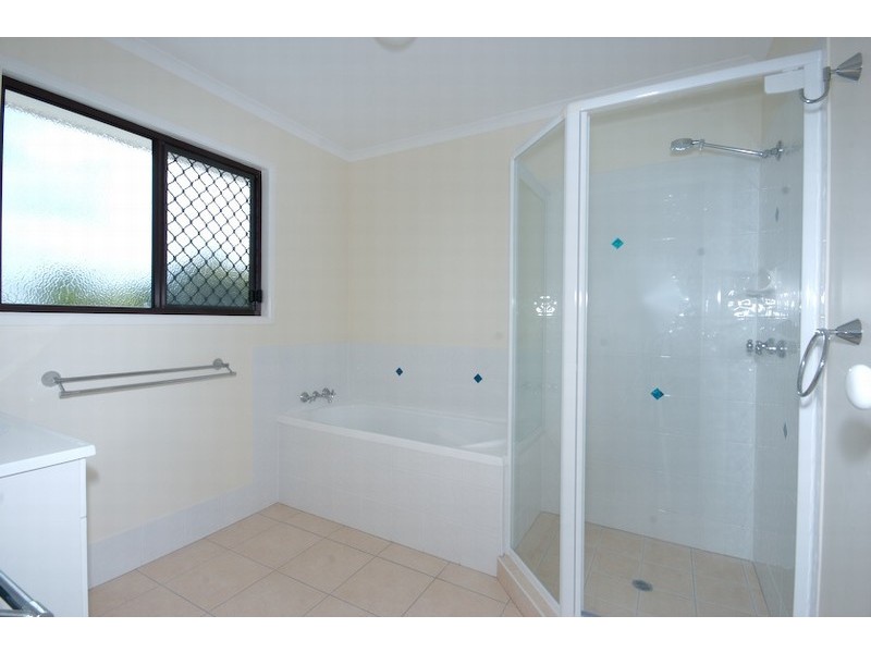 19 Bluebird Pde, Bokarina QLD 4575