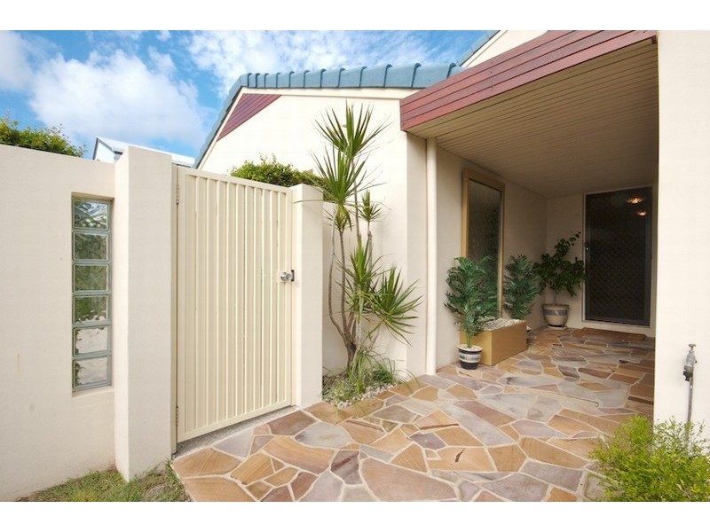 19 Bluebird Pde, Bokarina QLD 4575