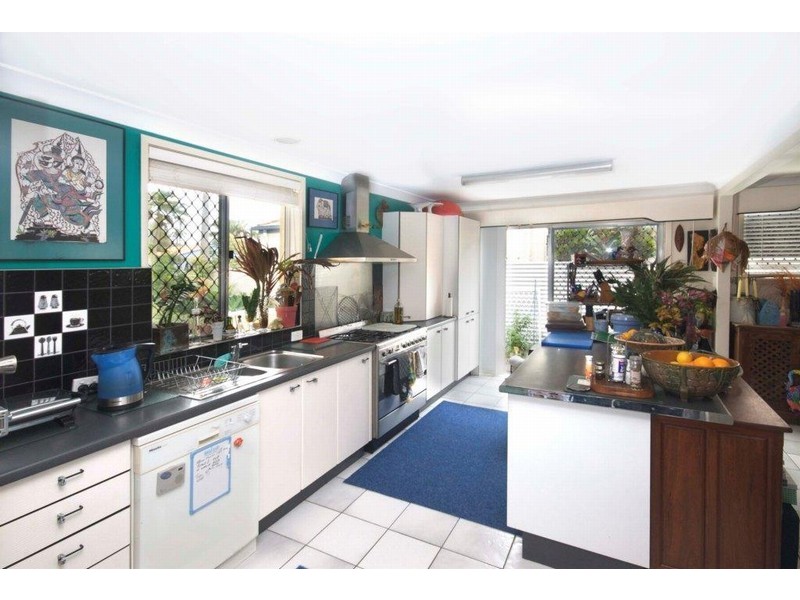 49 Tarcoola Avenue, Mooloolaba QLD 4557