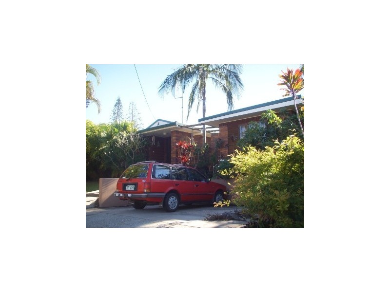 12 Tombarra Street, Mooloolaba QLD 4557