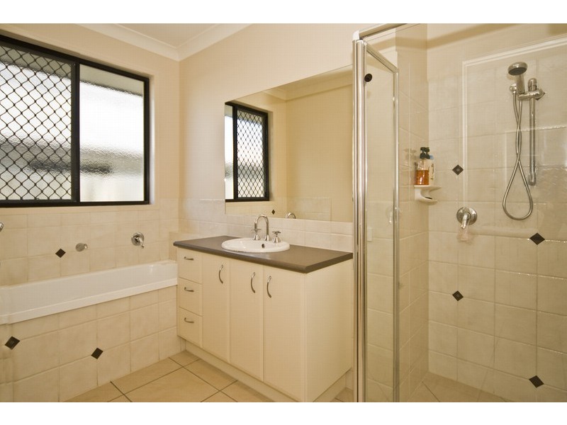 4 Bateman Street, Sippy Downs QLD 4556