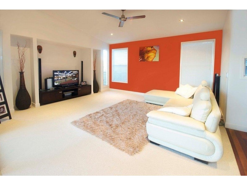 18 Flores Street, Kawana Island QLD 4575