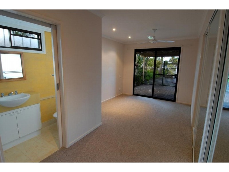 17 Cootamundra Dr, Mountain Creek QLD 4557