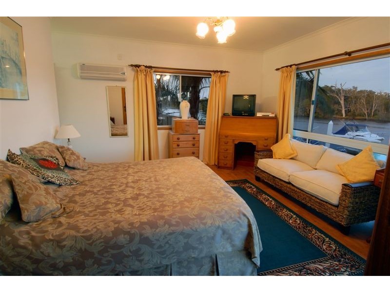 14 Urambi Ct, Mountain Creek QLD 4557