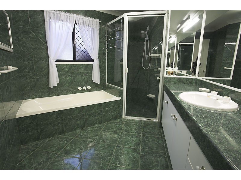 1 St Ives Tce, Buderim QLD 4556