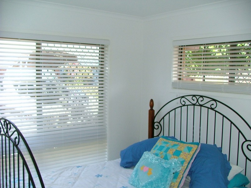 15 Bandaroo St, Warana QLD 4575