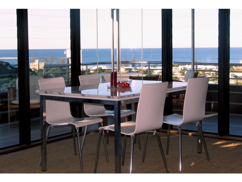 21 Yakola Pde, Alexandra Headland QLD 4572