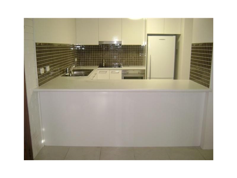 2/17 Akeringa Place, Mooloolaba QLD 4557