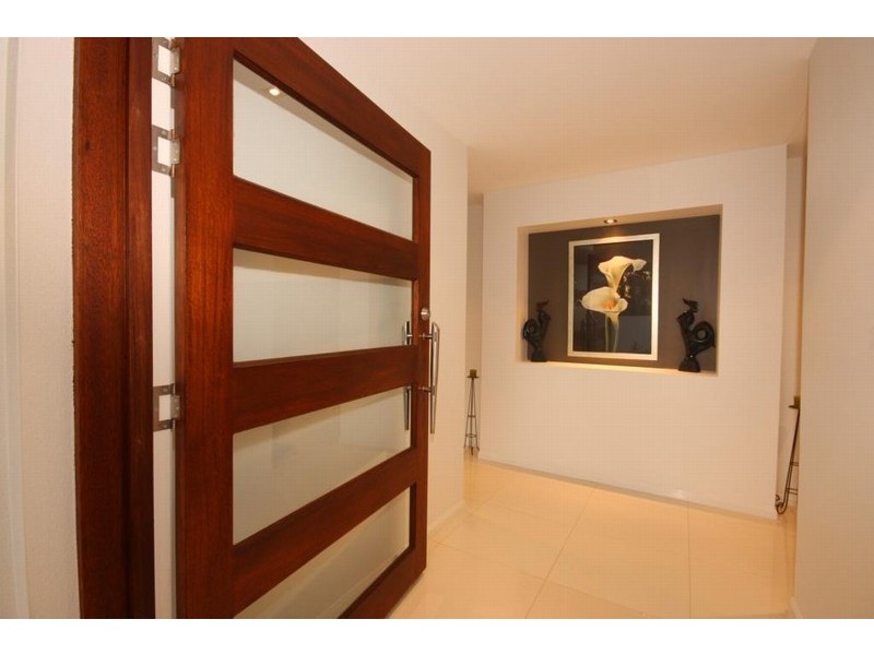 15 Vauxhall Street, Minyama QLD 4575