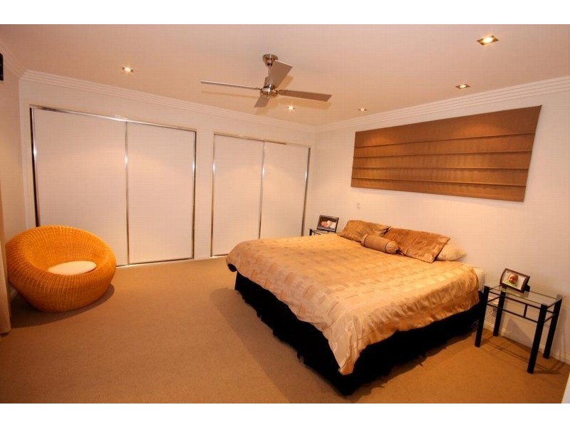 15 Vauxhall Street, Minyama QLD 4575