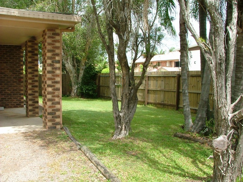 1 & 2/14 Hinley Ave, Maroochydore QLD 4558