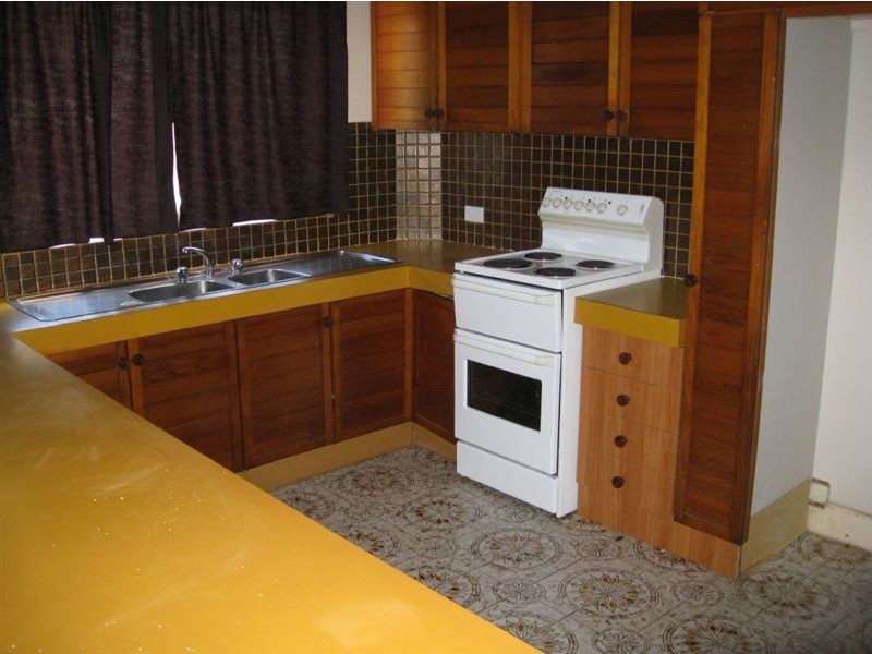 Alexandra Headland QLD 4572