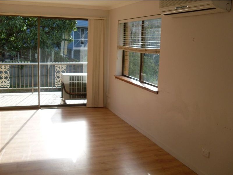 Alexandra Headland QLD 4572